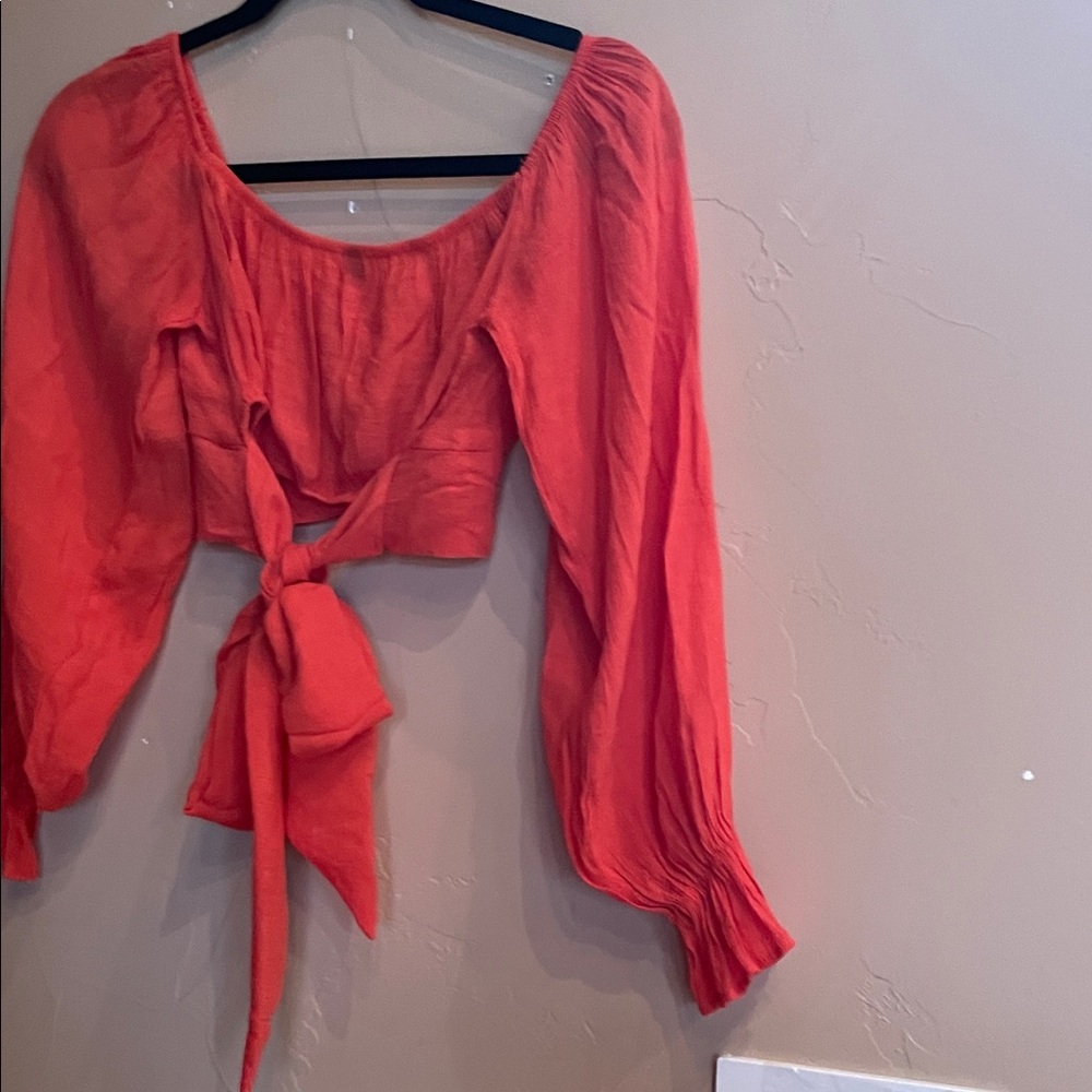 Source Unknown Coral Tie-Front Long Sleeve Crop Top - Picture 4 of 4